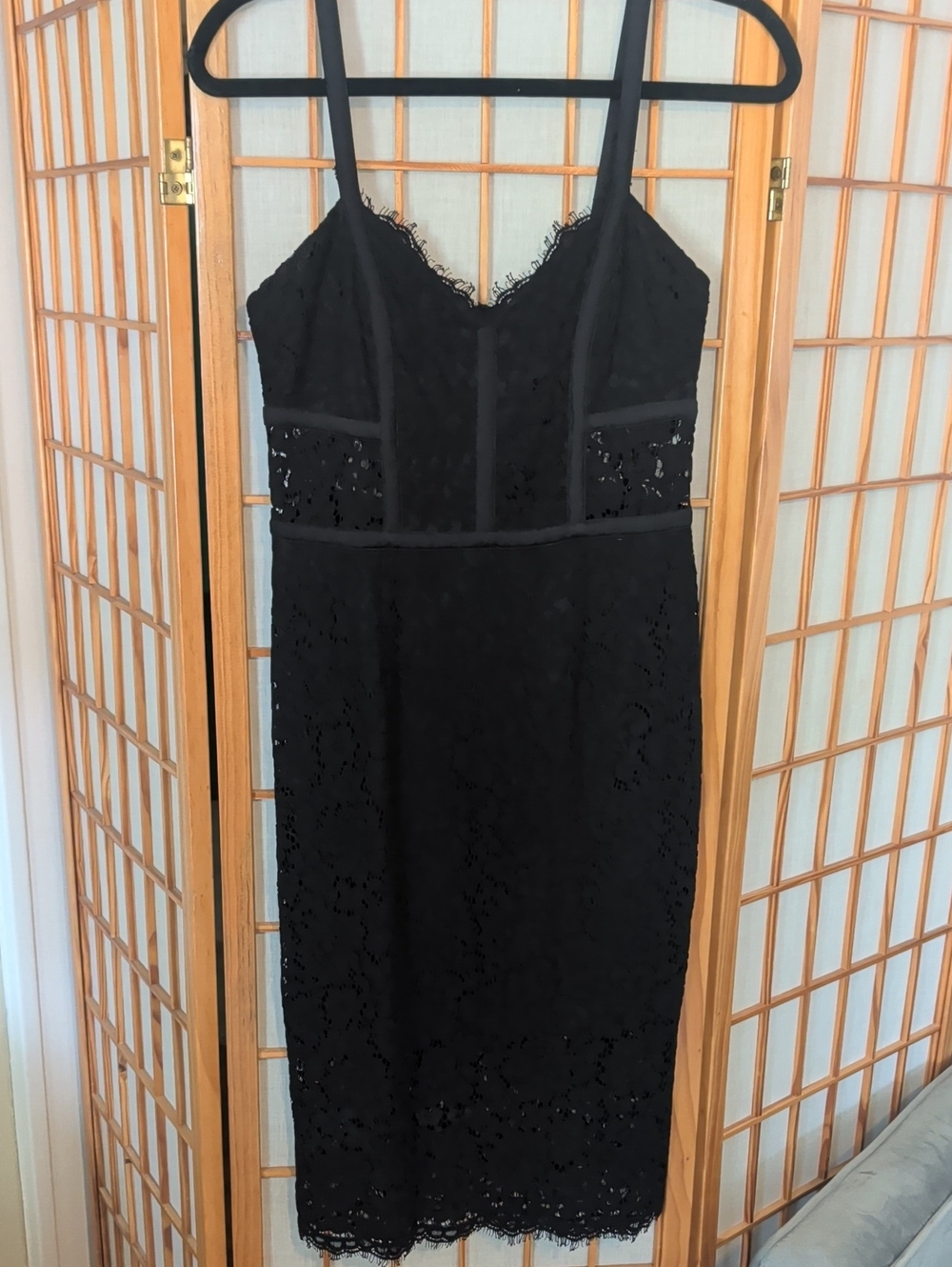 Express Black Lace Midi Dress with Spaghetti Straps